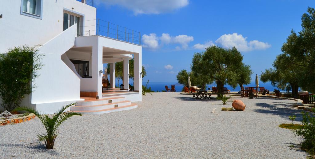 The Infinity 180 Luxury Suites Milia Luaran gambar