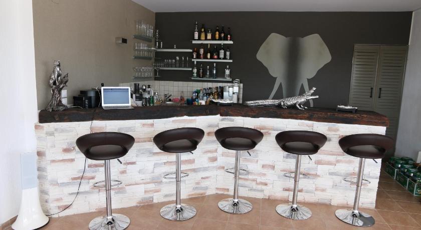 The Infinity 180 Luxury Suites Milia Luaran gambar